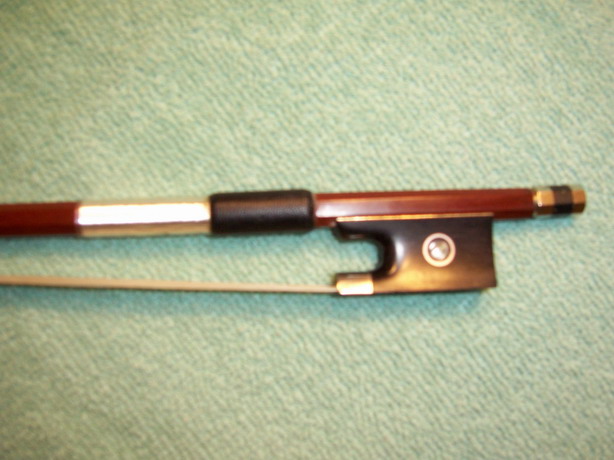 VIOLIN BOW, Brazilwood, Extremely Good Quality, 1/4